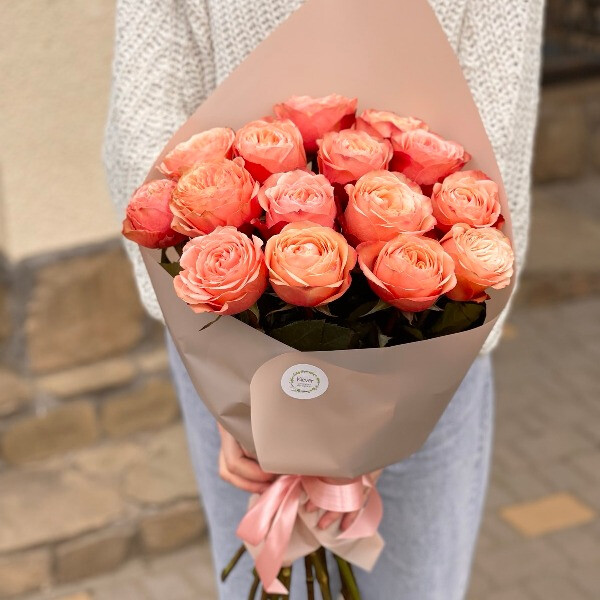 Букет з 15 троянд Кахала