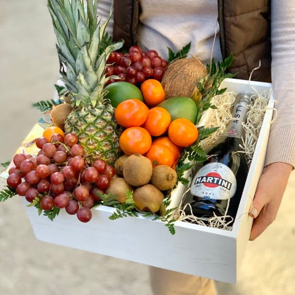 Коробка с фруктами "Healthy box"( предзаказ за 2 дня)